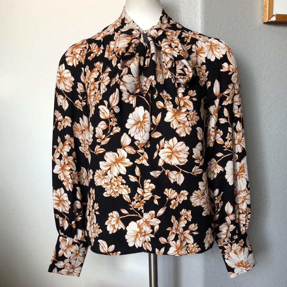 Forever 21 floral blouse